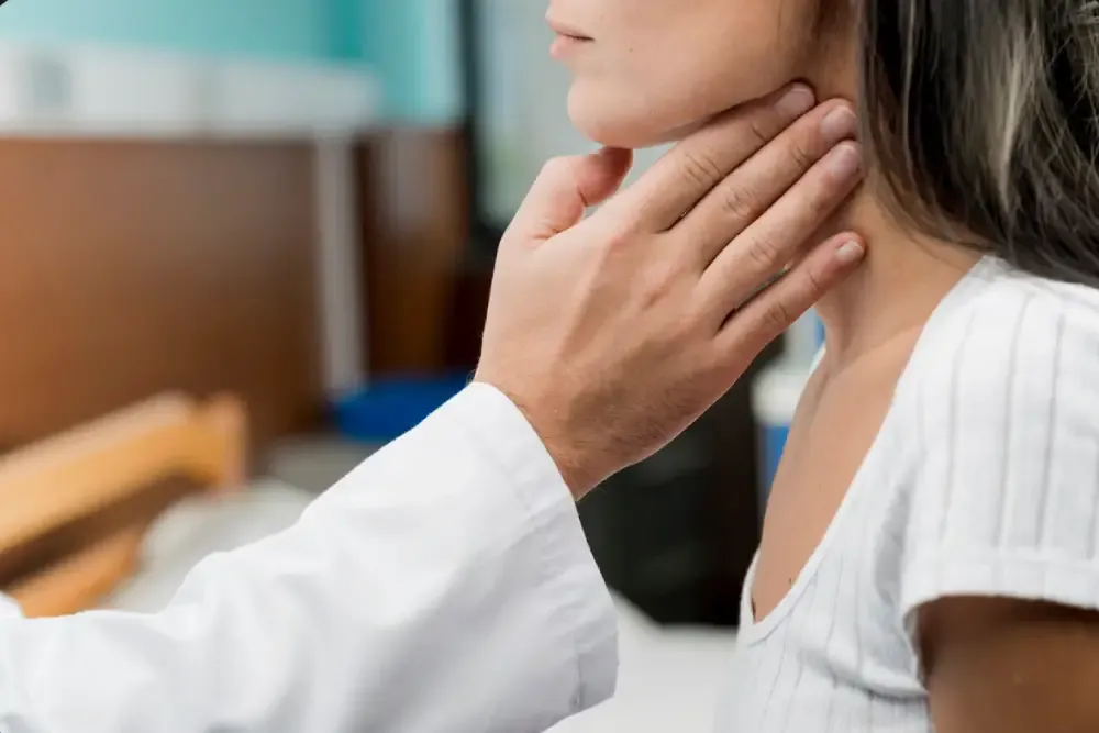 Graves' Disease: Symptoms, Causes and Risk Factors